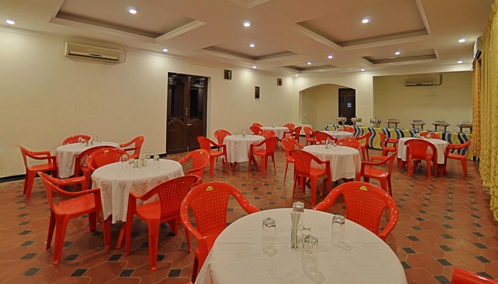 Royal Club Hotel Chennai Exterior foto